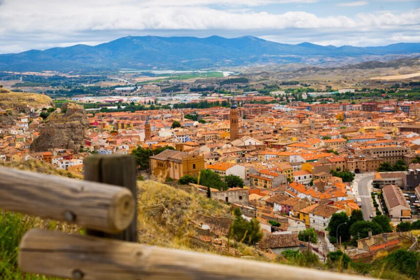 calatayud Calatayud y su entorno: historia, naturaleza y experiencias para una escapada completa